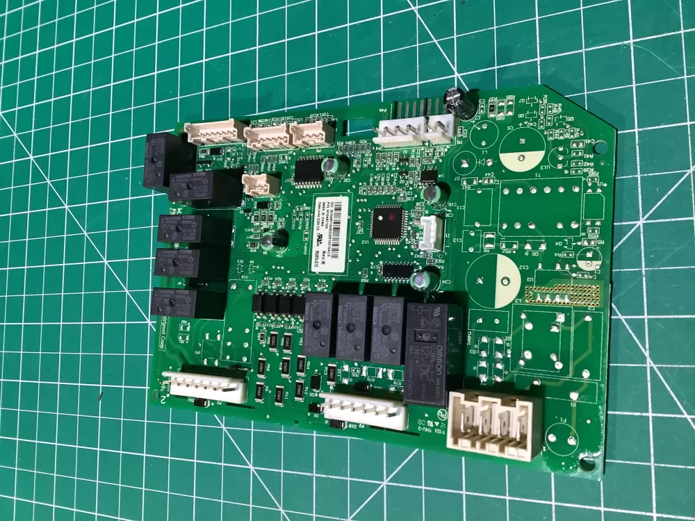 Maytag KitchenAid Jenn-Air Refrigerator Control Board AZ133563 | NR539