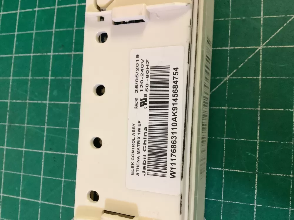 Whirlpool Maytag Amana W10866518 Refrigerator Control Board AZ194835 | NR304