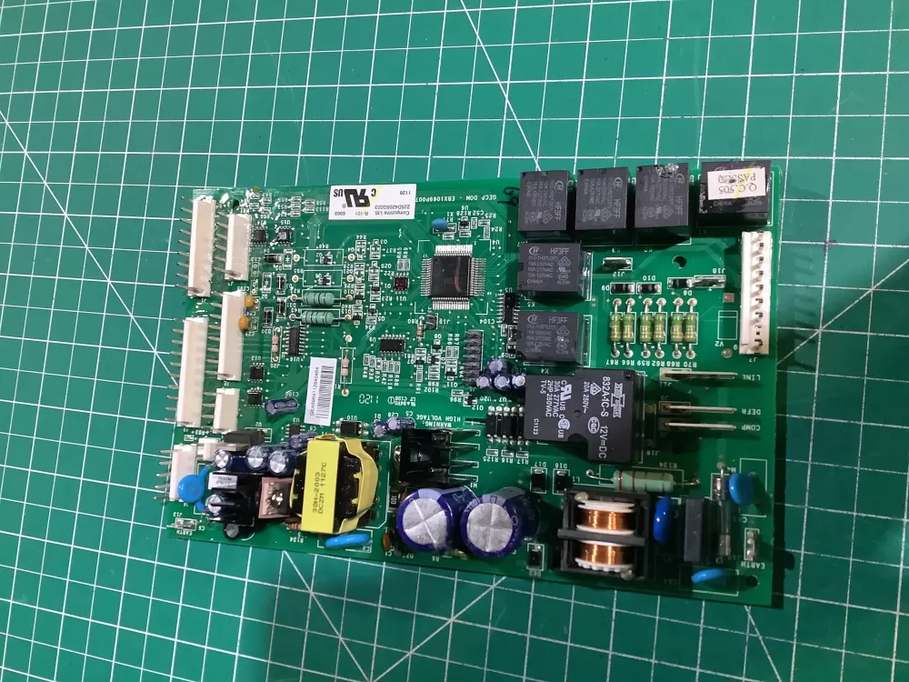 GE 225D4205G003 EBX1069P007 Refrigerator Control Board AZ150678 | NR2494