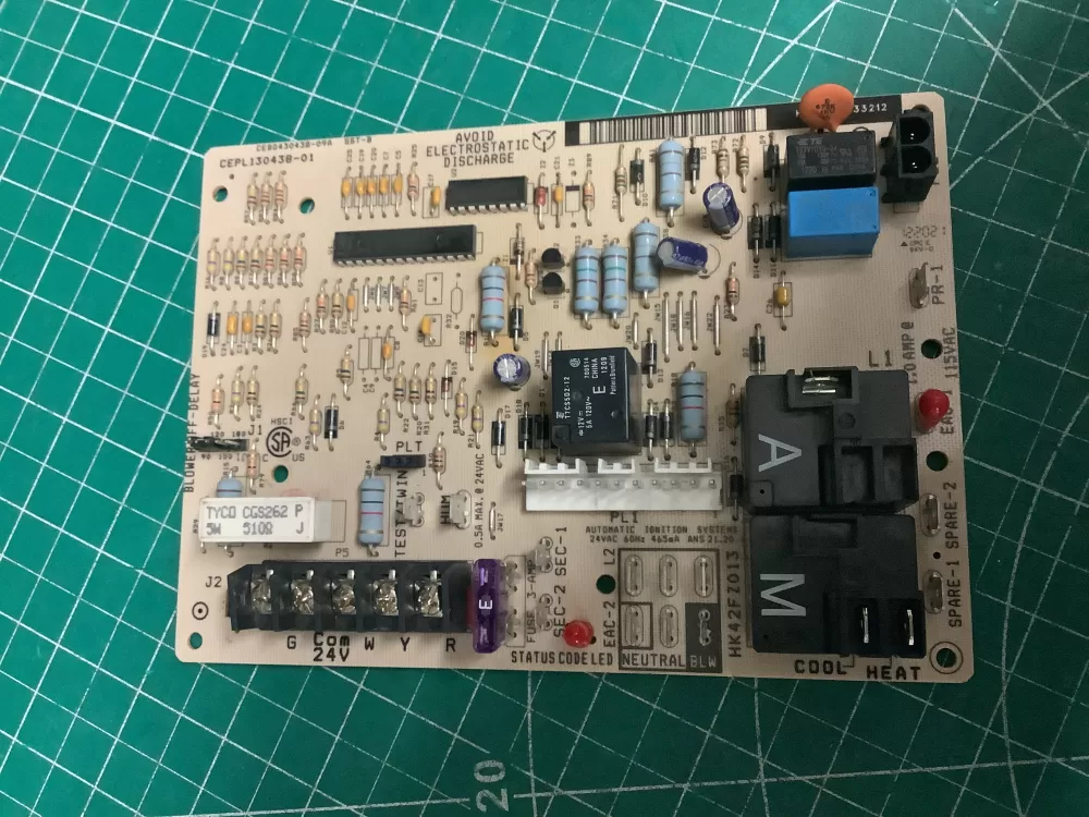 Carrier Bryant CEPL130438-01 Furnace Circuit Control Board AZ204714 | AR74