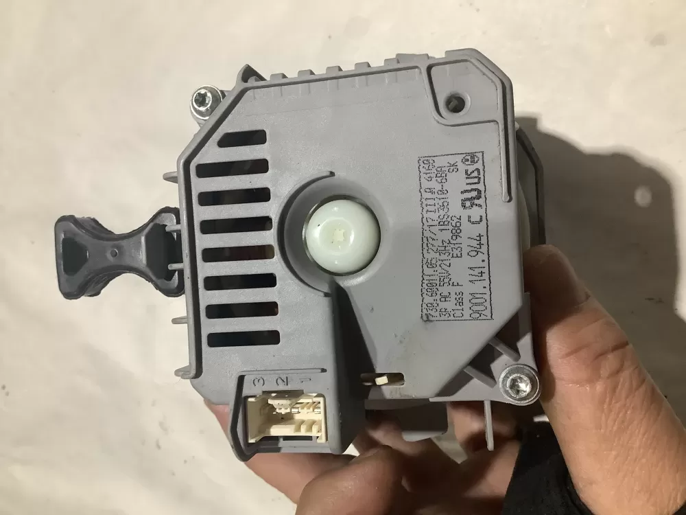 Bosch 9000897027  E319862 Dishwasher Circulation Pump Motor