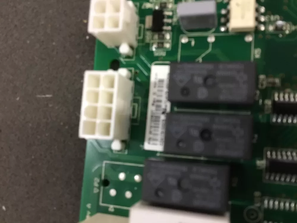 Maytag KitchenAid Jenn-Air Refrigerator Control Board AZ81145 | NR961