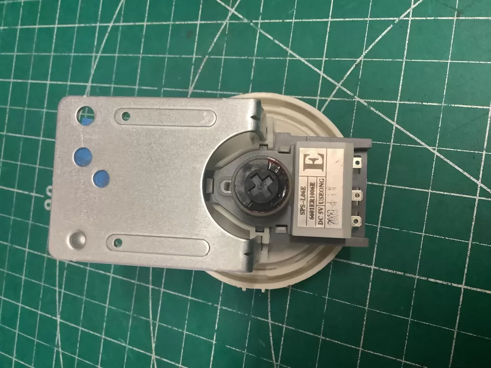 LG 6601ER1006E Washer Pressure Switch AZ205597 | SL119