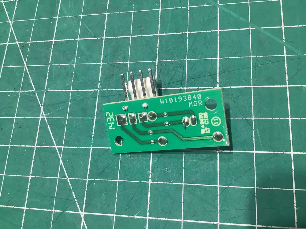Refrigerator Control Board 3300704 AZ143337 | AR676