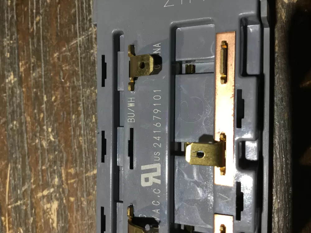 Frigidaire Kenmore Westinghouse Refrigerator Dispenser Switch AZ60720 | NR2047