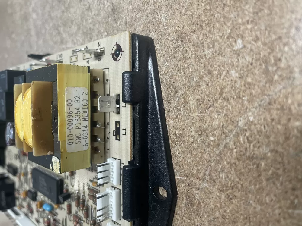 5020009943 100 01045 12 Oven Control Board Thermador Double AZ18783 | KM1128