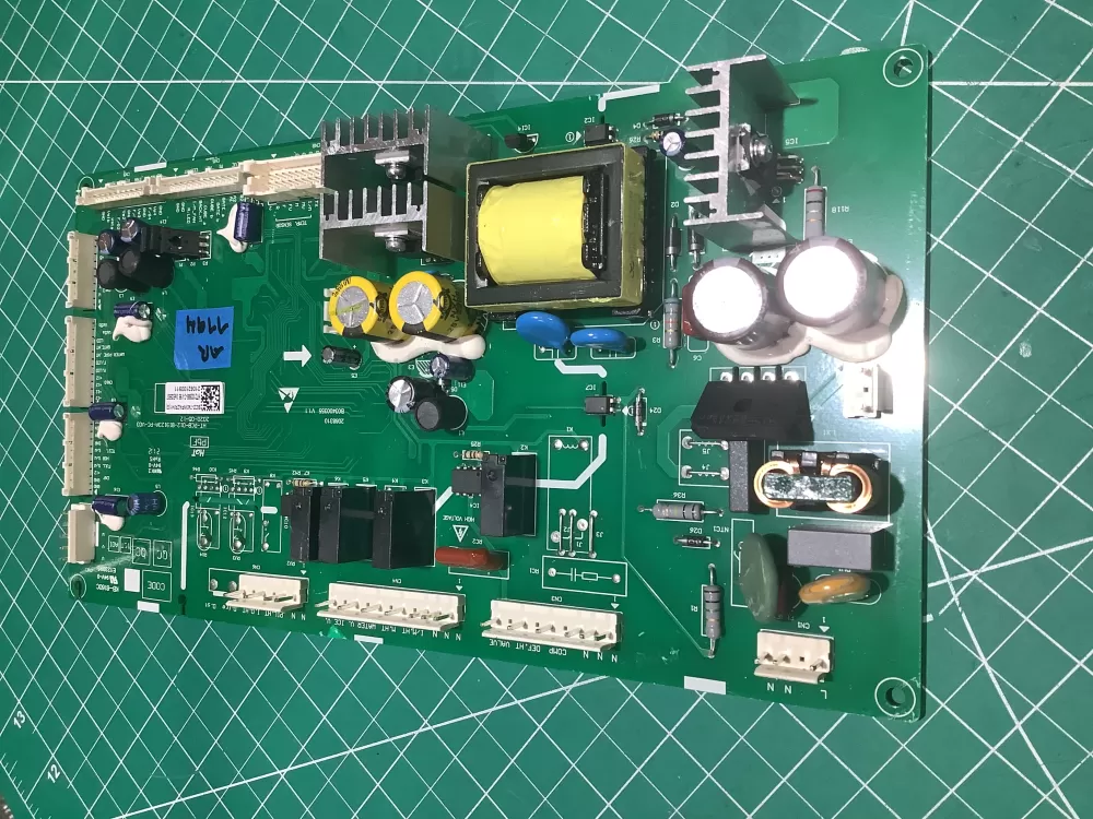 Hisense Refrigerator Control Board HT2102666-C-V96 AZ176955 | AR1194