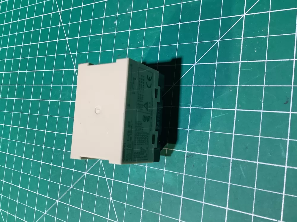 Bosch 5070000333 Dryer Relay AZ137883 | SL176