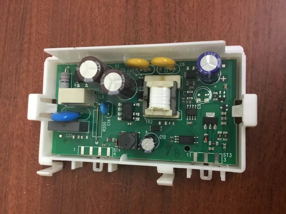 Bosch  Thermador 8001038076  760184-04 Refrigerator Control Board