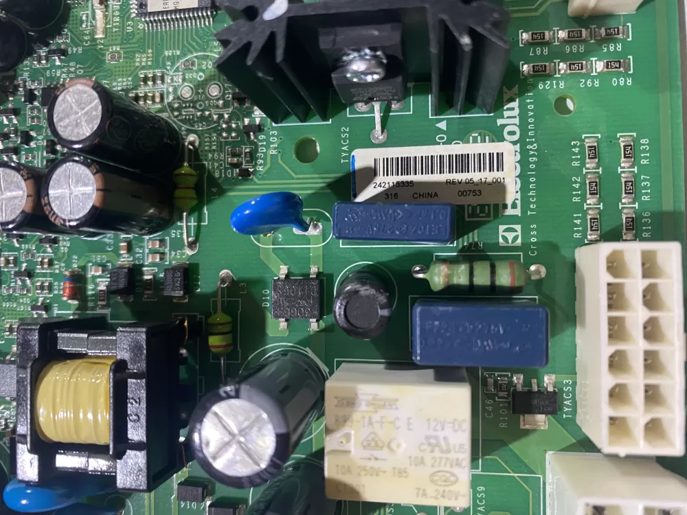 Electrolux Frigidaire 242115217 Refrigerator Control Board AZ194391 | BK564