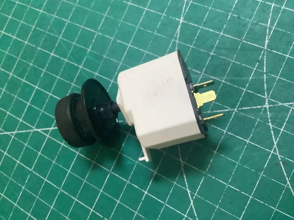 Maytag Crosley Kitchen Aid WP3398094 Dryer Start Switch AZ220698 | SLA145