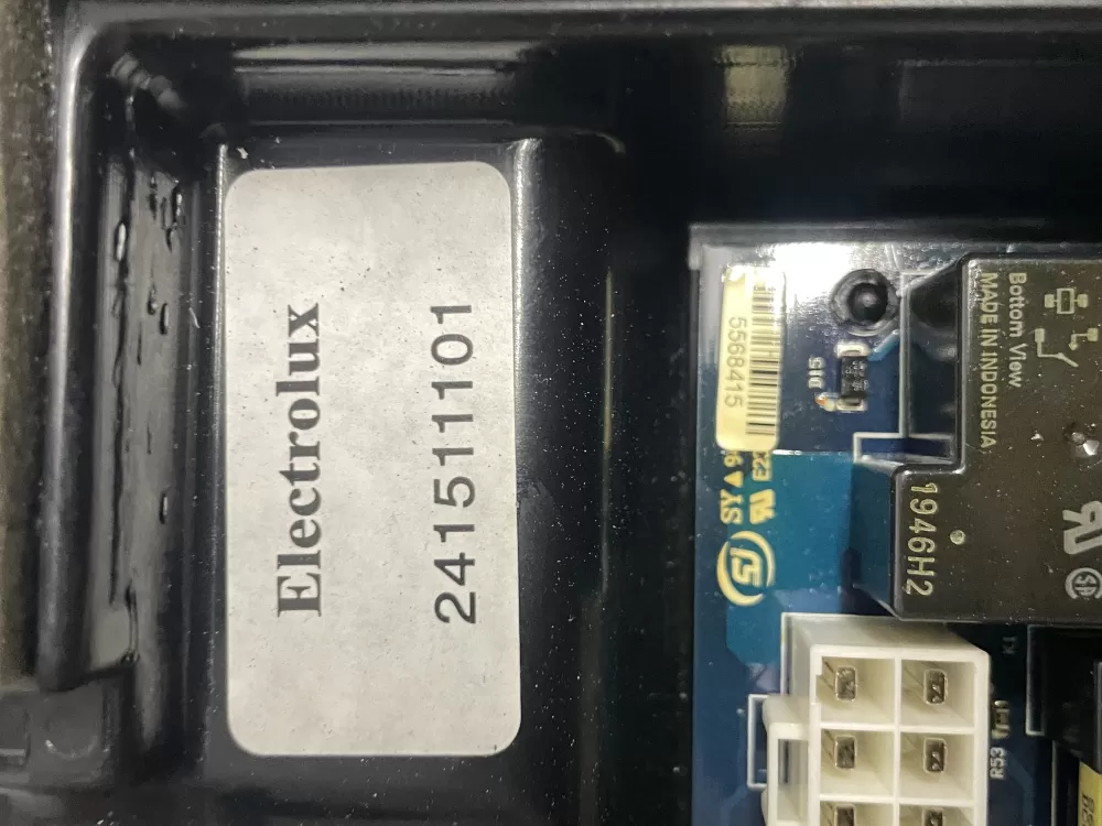 Electrolux 240596301 Refrigerator Control Board AZ227230 | Wmv928