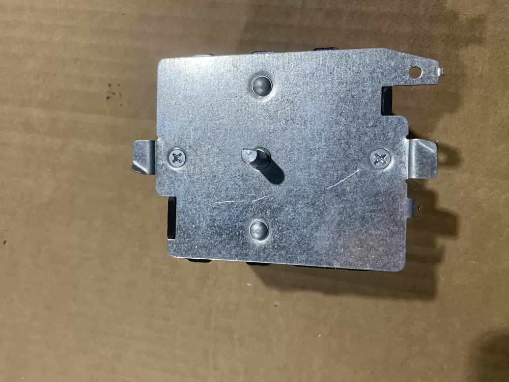 GE 572D520P040 WE4M383 Dryer Timer AZ80371 | BK952