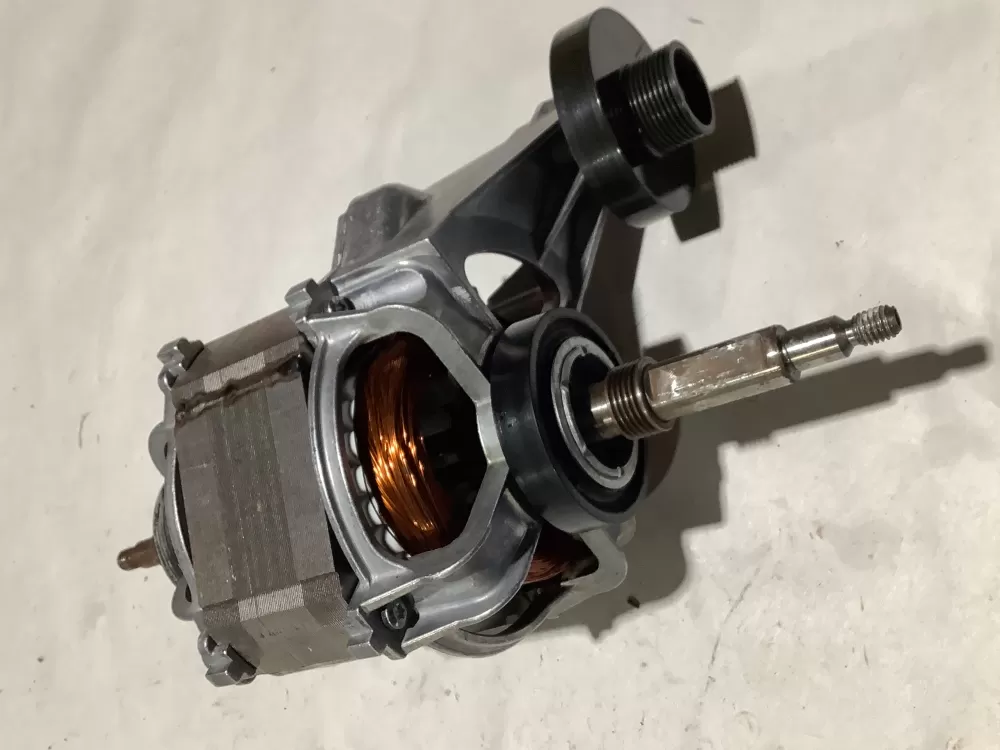 Bosch  Thermador 9000701935  E-161776  00660487 Washer Drive Motor