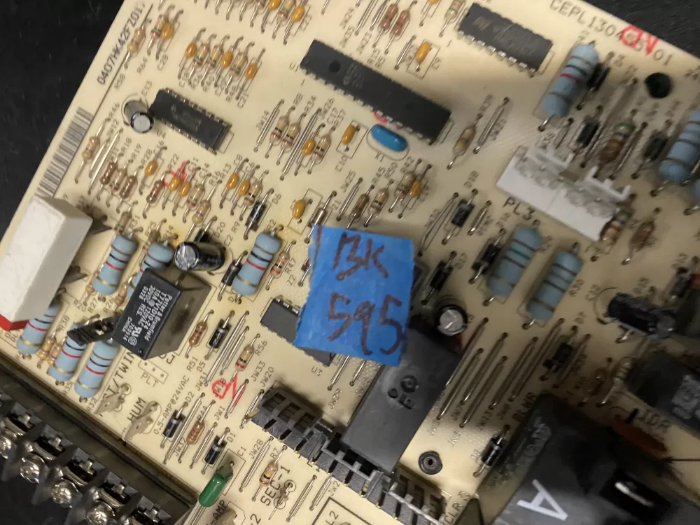 Carrier -01 Bryant Furnace Control Board Circuit Hk42fz017 AZ916 | BK595