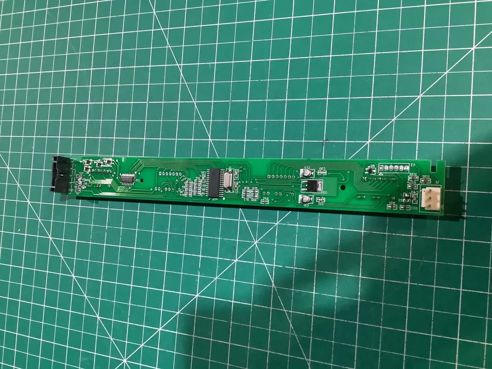Maytag W10207861 Refrigerator Control Board Temp Display AZ153142 | NR127