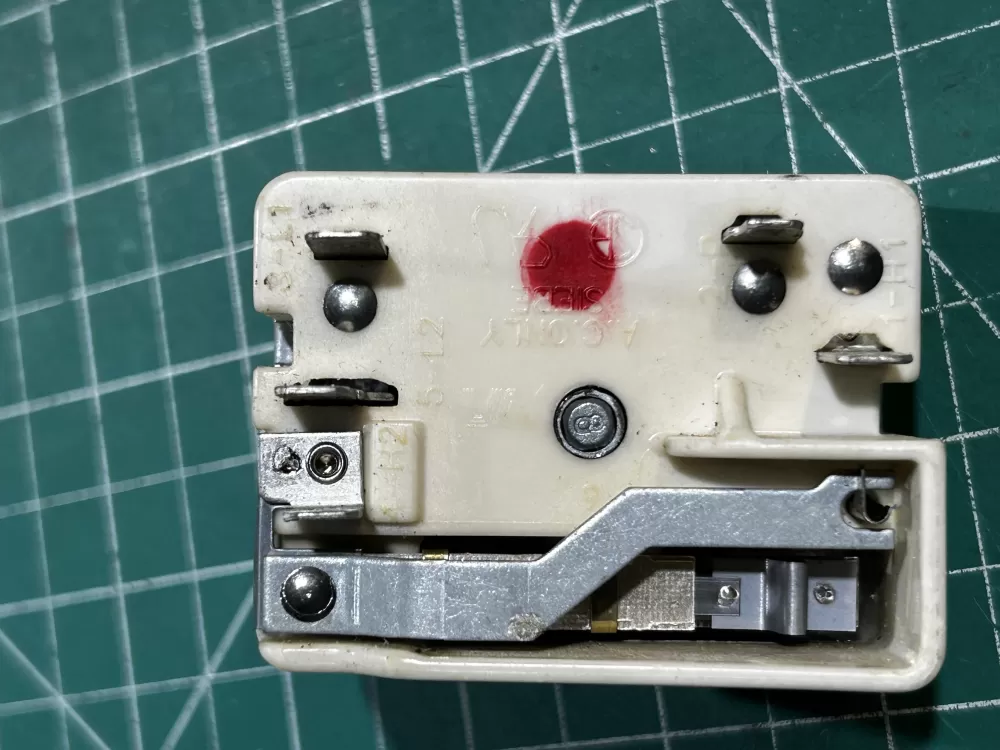 GE Hotpoint Kenmore 191D5452P001 Range Switch AZ167169 | Sl264