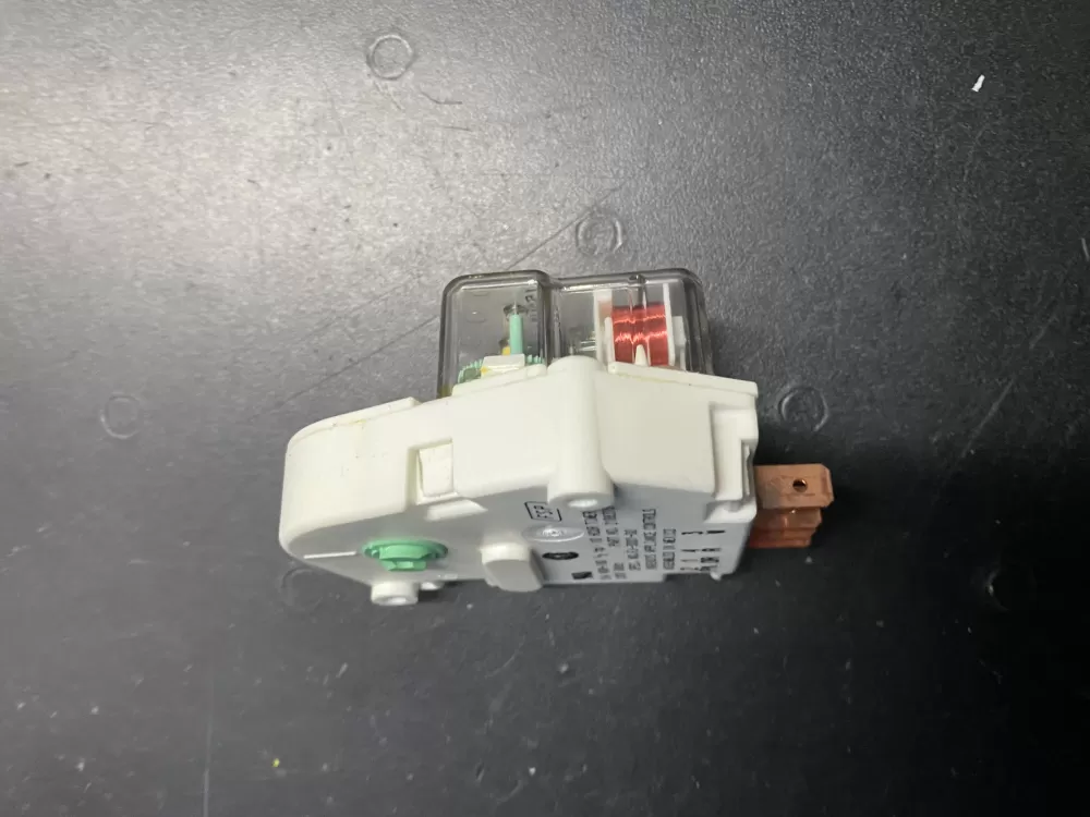 Whirlpool Kenmore W10822278 Refrigerator Defrost Timer AZ18501 | BK688