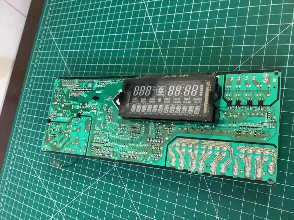 LG  EBR77562702  Range 