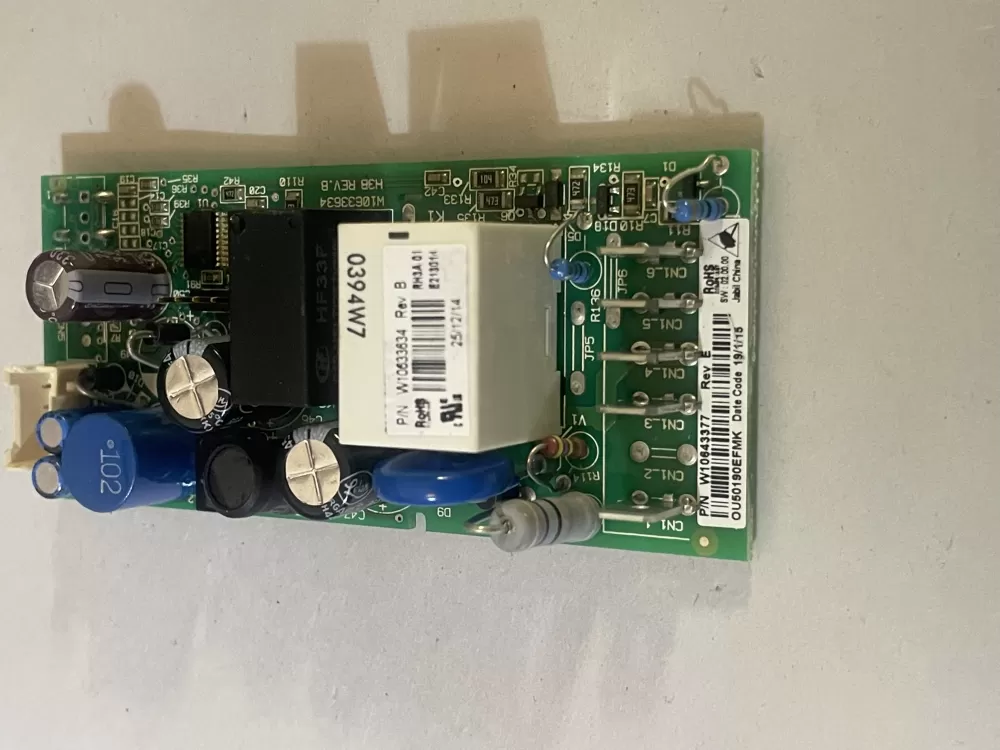 Whirlpool W10643377 Refrigerator Control Board AZ189700 | KM1237