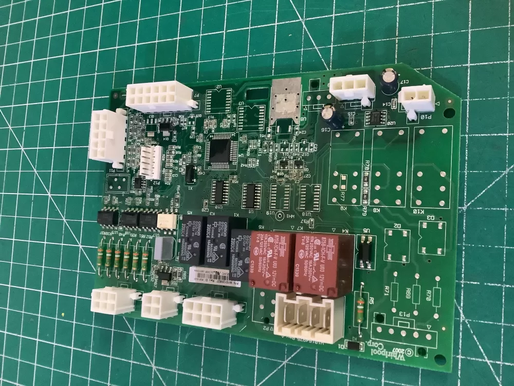 Maytag KitchenAid Jenn-Air Refrigerator Control Board AZ208045 | NR89