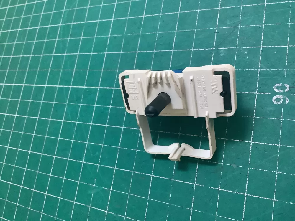 Whirlpool Dryer Switch Push To Start 3977456 0223  AZ221417 | SLA47