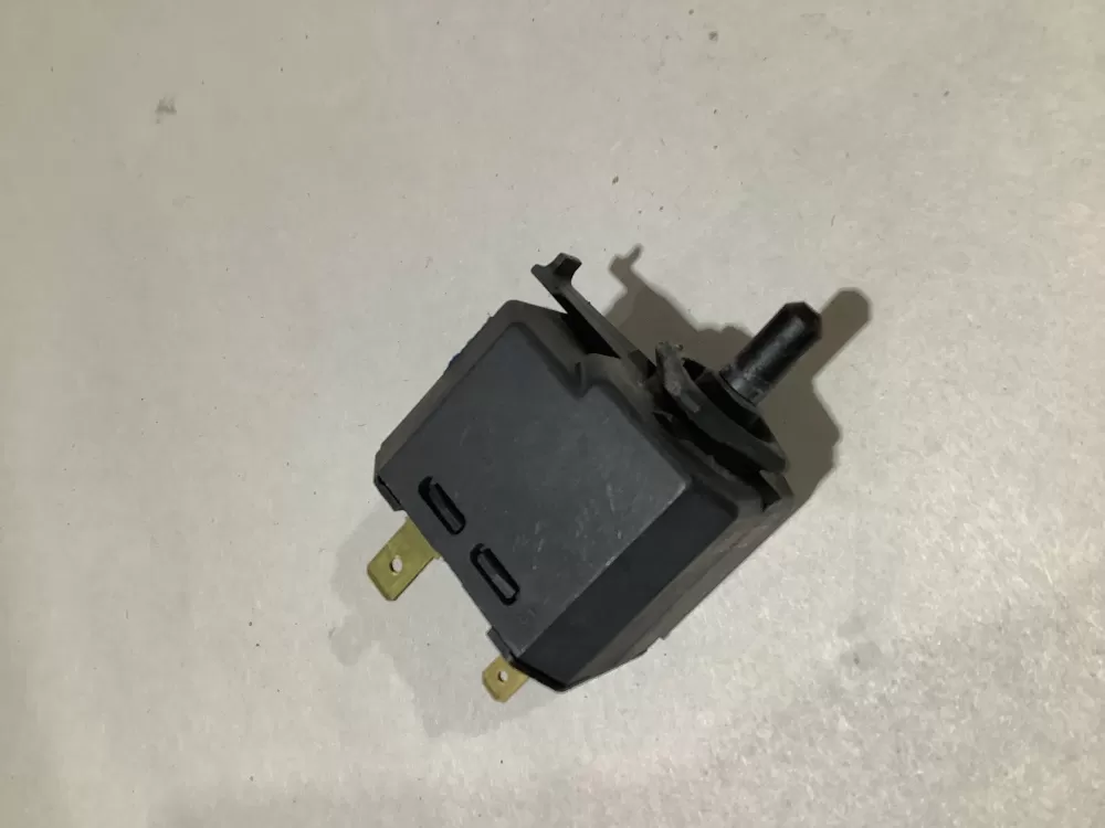 Maytag WP3404233 Dryer Crosley Inglis Start Switch AZ102555 | Sl112