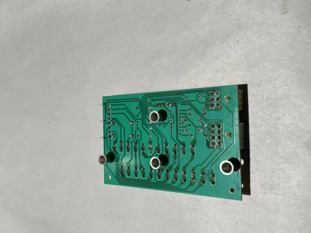 Goodman Amana 1168 300 Pcbem102 Furnace Control Board Ecm AZ110001 | Wm199