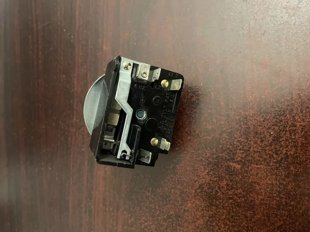 Whirlpool W10295573 WP3149400 Range Burner Switch AZ93168 | KM1657
