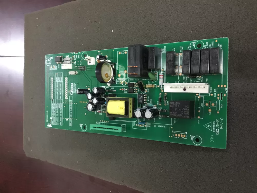 Magic Chef E173873  EMLAUXX-21-K-CKD Microwave Display Board