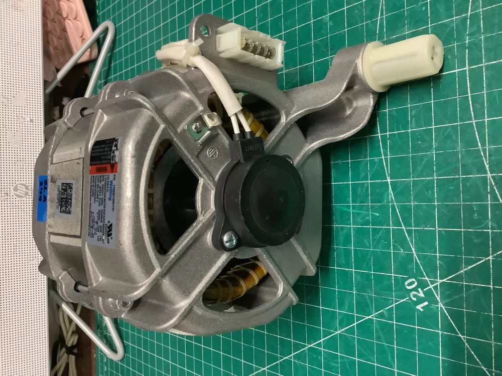 GE Samsung 11002013001151 Washer Drive Motor AZ212055 | SLA349
