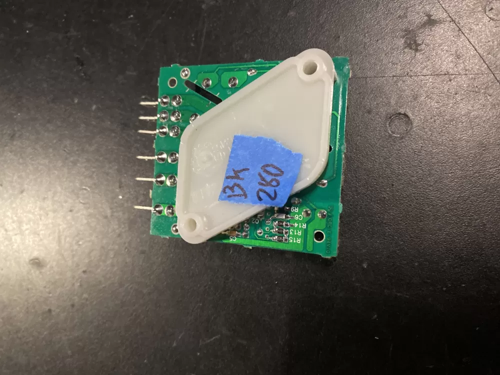 Whirlpool Maytag KitchenAid Refrigerator Control Board Defrost AZ28011 | BK280