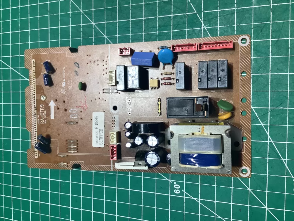 GE 20050325 Microwave Control Board AZ147233 | AR2477