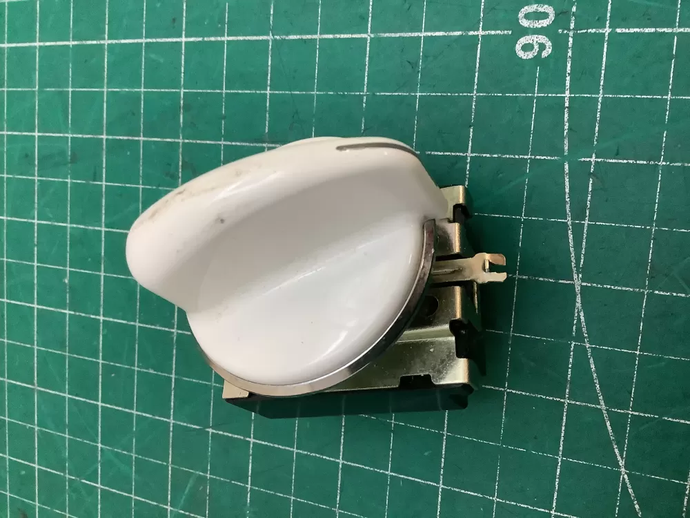 GE 175D2315P009 WE4X881 Dryer Control Board Switch AZ218031 | SLA157