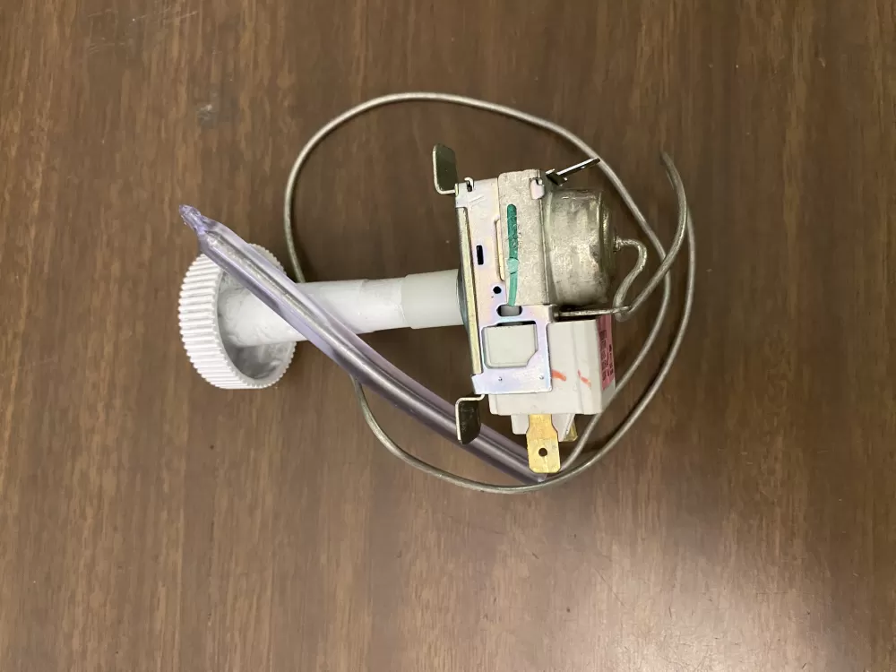GE 197D2495-03 Refrigerator Cold Control Thermostat AZ97985 | BK2028