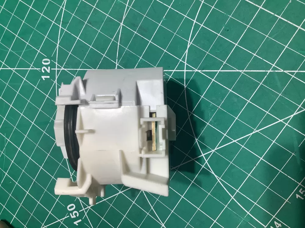 Bosch CLA-UL749 Dishwasher Drain Pump Motor