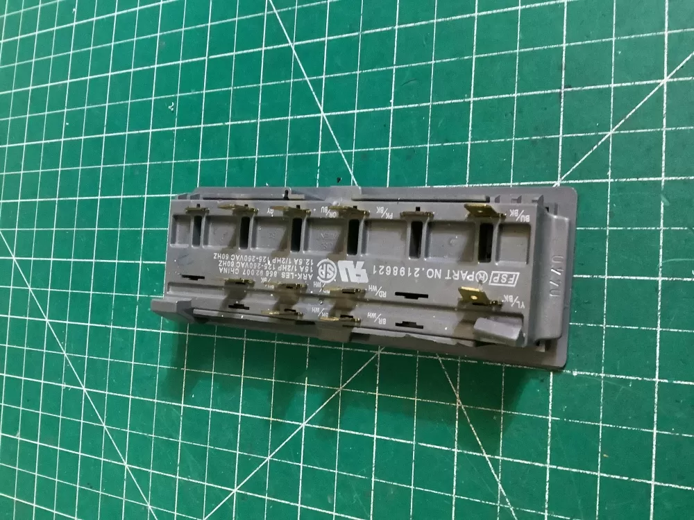 Whirlpool  Maytag  KitchenAid  Kenmore AP3037645 826469 2198621 PS329965 Refrigerator Control Board Dispenser