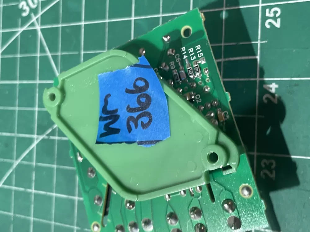 Whirlpool Kenmore 4388931 2303825 Refrigerator Control Board AZ192636 | Wm366