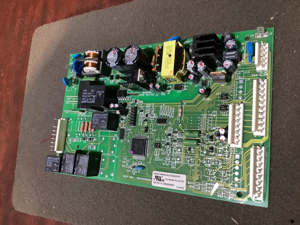 GE Hotpoint 200D4854G009 Refrigerator Control Board AZ124737 | NR2270
