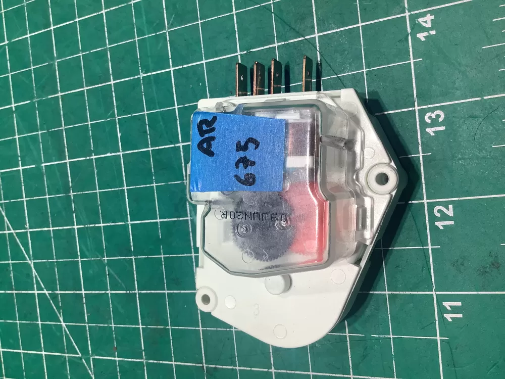 Frigidaire DBZC-1430-1D5 Refrigerator Defrost Timer AZ143273 | AR674