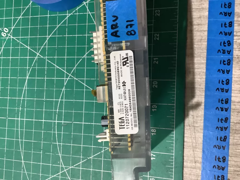 GE WB27T11373  164D8496G006 Range Control Board