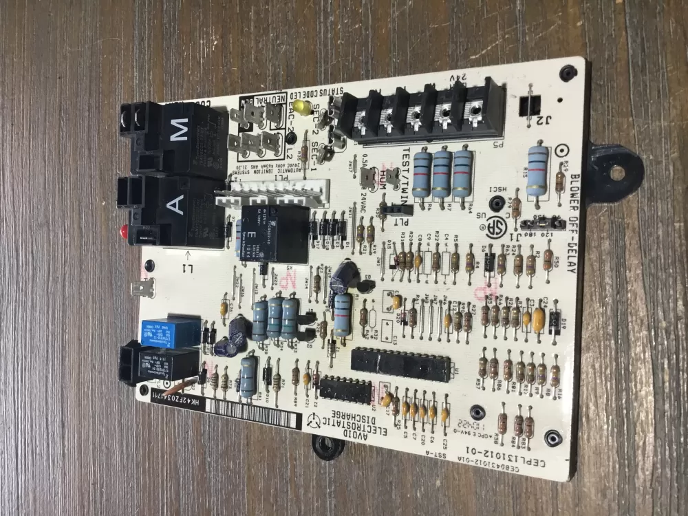 Carrier Bryant CEPL131012-01 Furnace Control Board