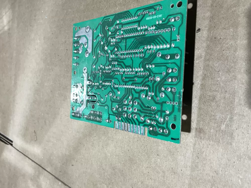 Goodman 1012-83-9335A Furnace Control Board Circuit AZ73449 | Wm803
