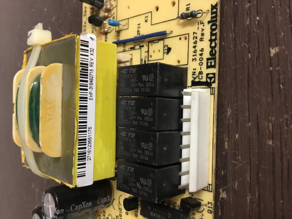 Frigidaire 316462715 Control Board AZ17641 | NR191