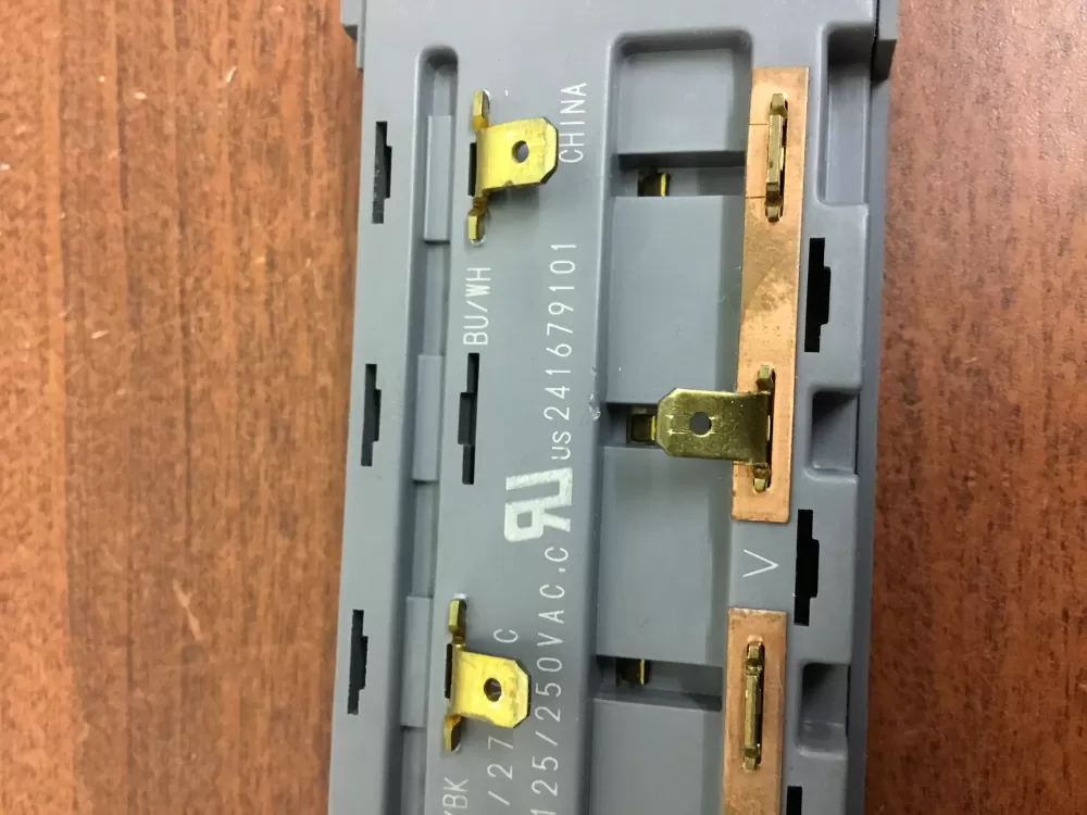 Frigidaire Kenmore Westinghouse Refrigerator Dispenser Switch AZ31017 | NR1667