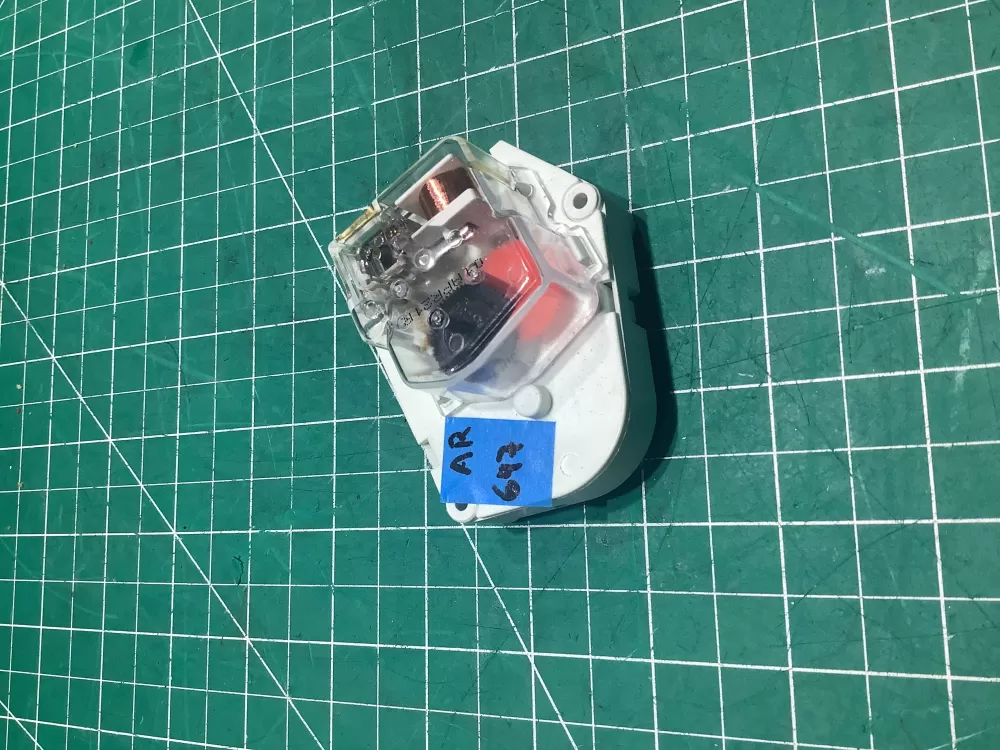 Frigidaire DBZC-1430-1D5 Refrigerator Defrost Timer AZ143209 | AR647