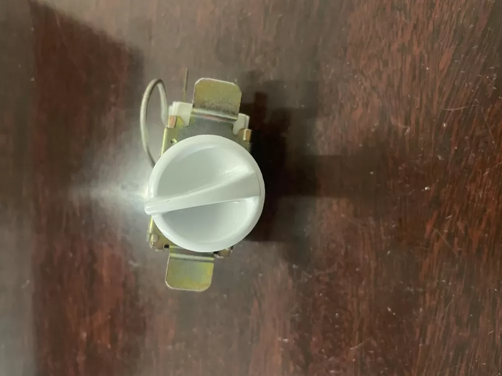 Frigidaire  Kenmore 450226-13 Refrigerator Temperature Control Thermostat