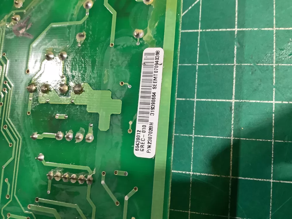 KitchenAid GE Kenmore 2307028 Refrigerator Control Board AZ153470 | NR118