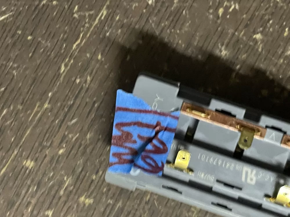 Frigidaire Kenmore Westinghouse Refrigerator Dispenser Switch AZ46086 | Wm664