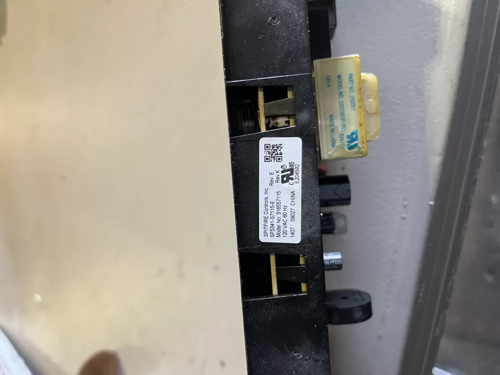Frigidaire 316418200 316557100 316557115 Range Control Board AZ41311 | V411